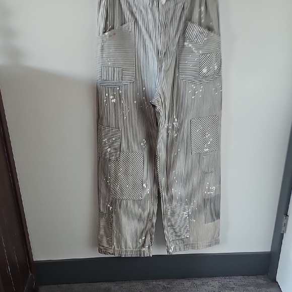 ●●WE THE FREE STRIPED PAINTERS OVERALLS NWOT SIZE L●● - Picture 5 of 12